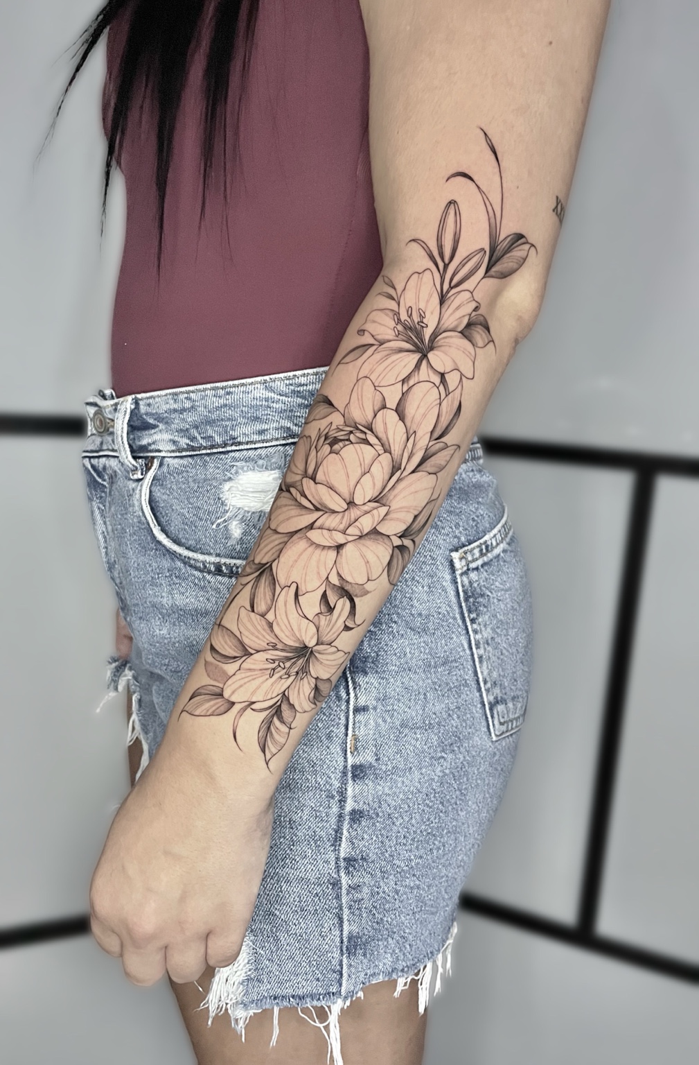 Flores · Línea fina · Piel Poética Tattoo Studio Torrevieja