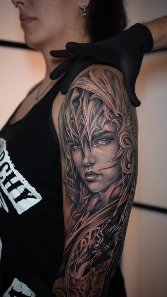 Retrato biomecánico · Piel Poética Tattoo Studio Torrevieja